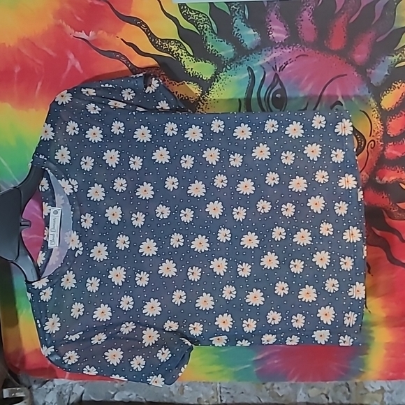 See-thru navy blue flowered top - Picture 1 of 2